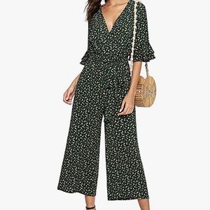 Verdusa Women’s Belted Surplice Culottes Jumpsuit in Floral Pattern